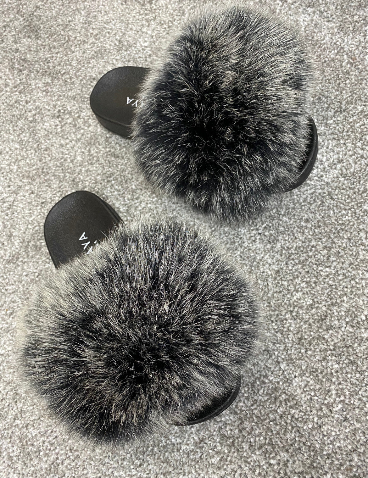 Blackfrost Fur Sliders