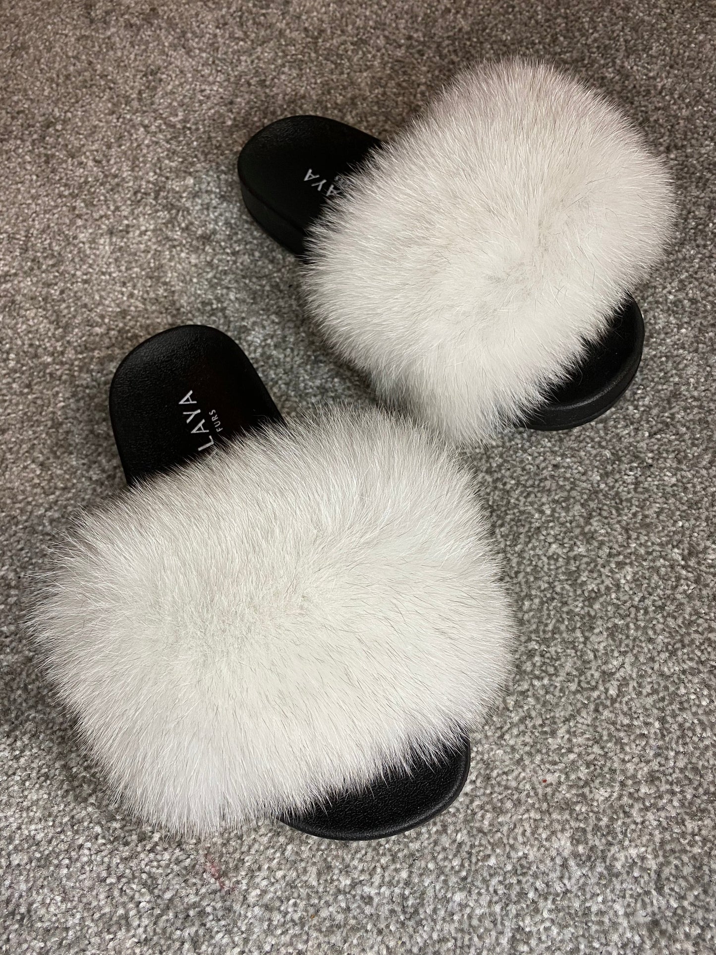 Natural White Fur Sliders